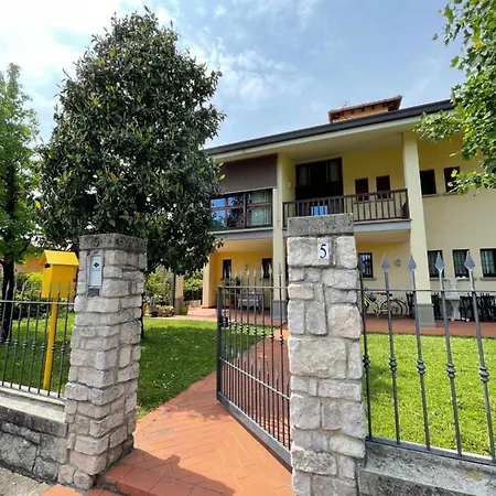 郎格罗住宿加早餐旅馆 住宿加早餐酒店 Cazzago San Martino